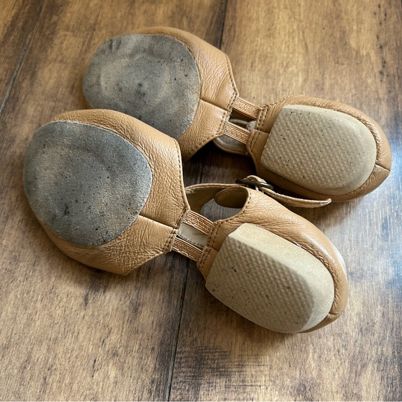 Revolution Jazz Shoes - Picture 2 of 3